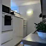 Carugio Flexyrent A.c. Wifi דירה ראפאלו