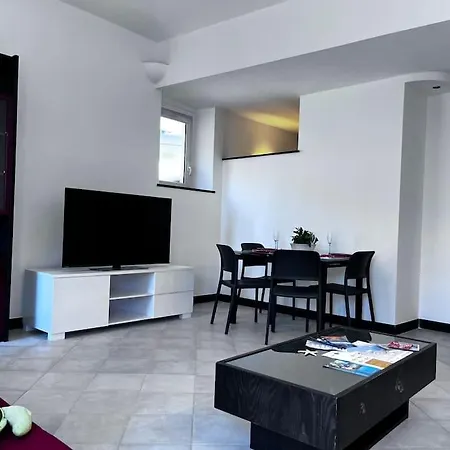 Carugio Flexyrent A.c. Wifi ראפאלו